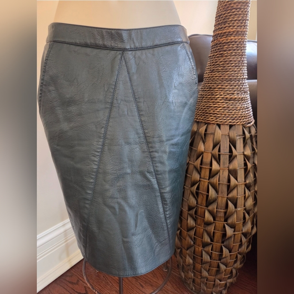 LDYP Wear Morocco Faux Leather Green Skirt